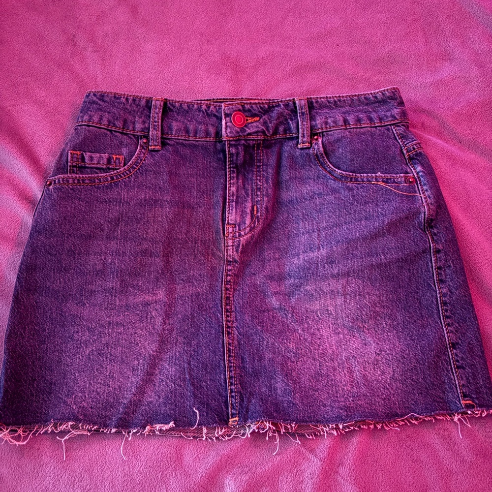 No Boundaries Frayed Hem Denim Mini Skirt